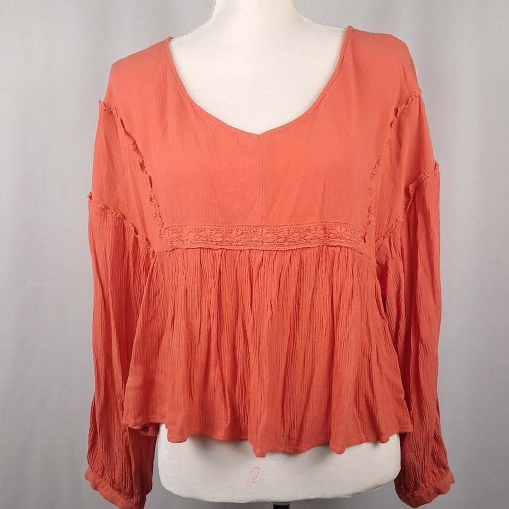 CHELSEA & VIOLET L Peasant Babydoll Gauze Blouse Coral Long Sleeve‎ Lace Trim